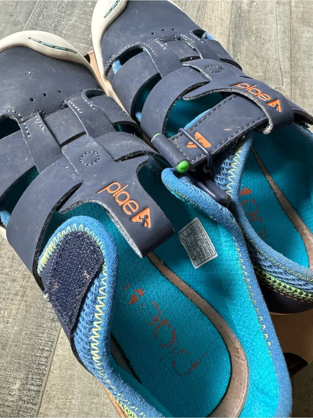 Plae Sam Fisherman Sandals Size 3 Navy